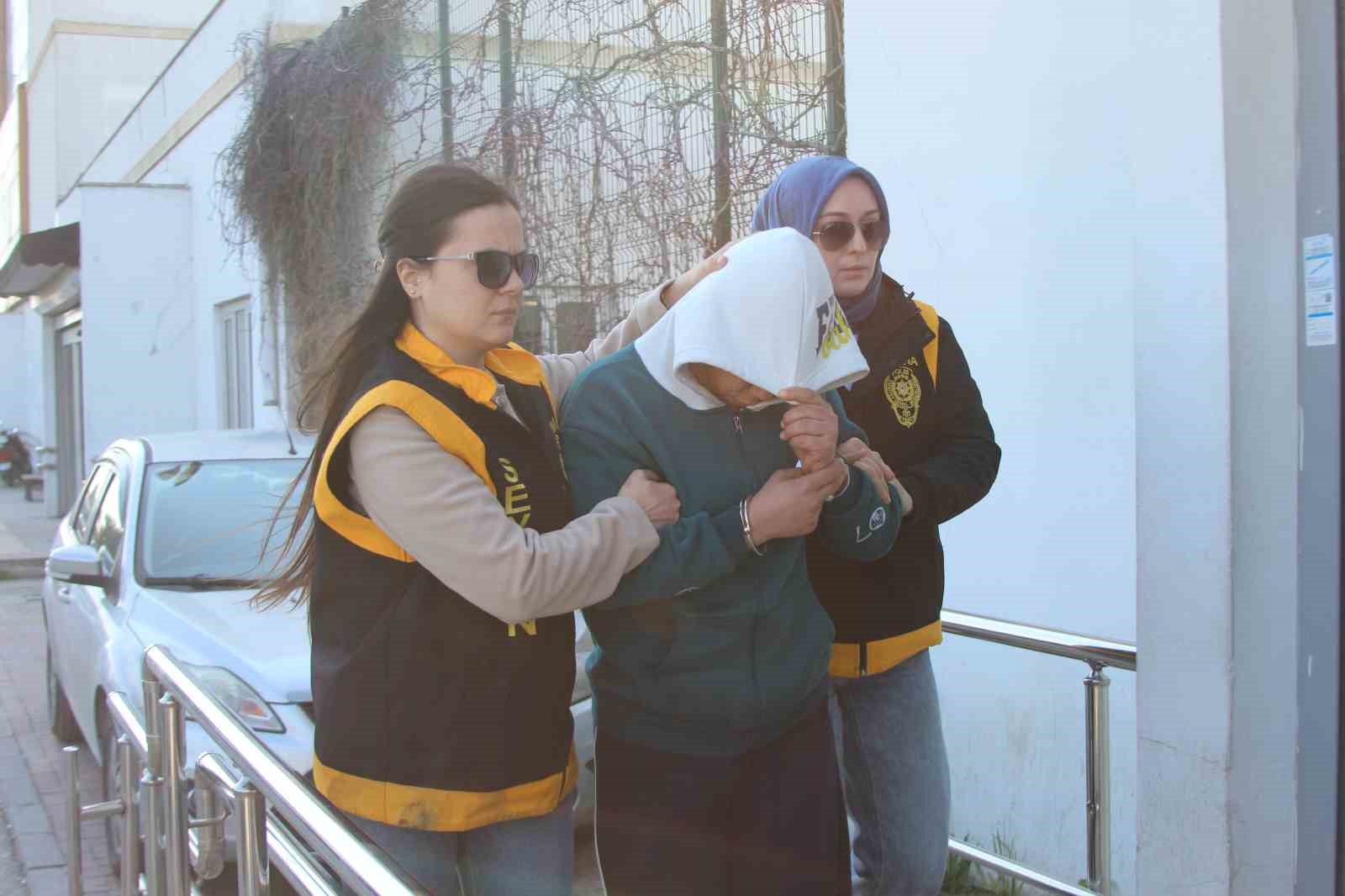 kari koca tartismasinda kadin kocasini bicakladi 0 Ssk5mjLJ
