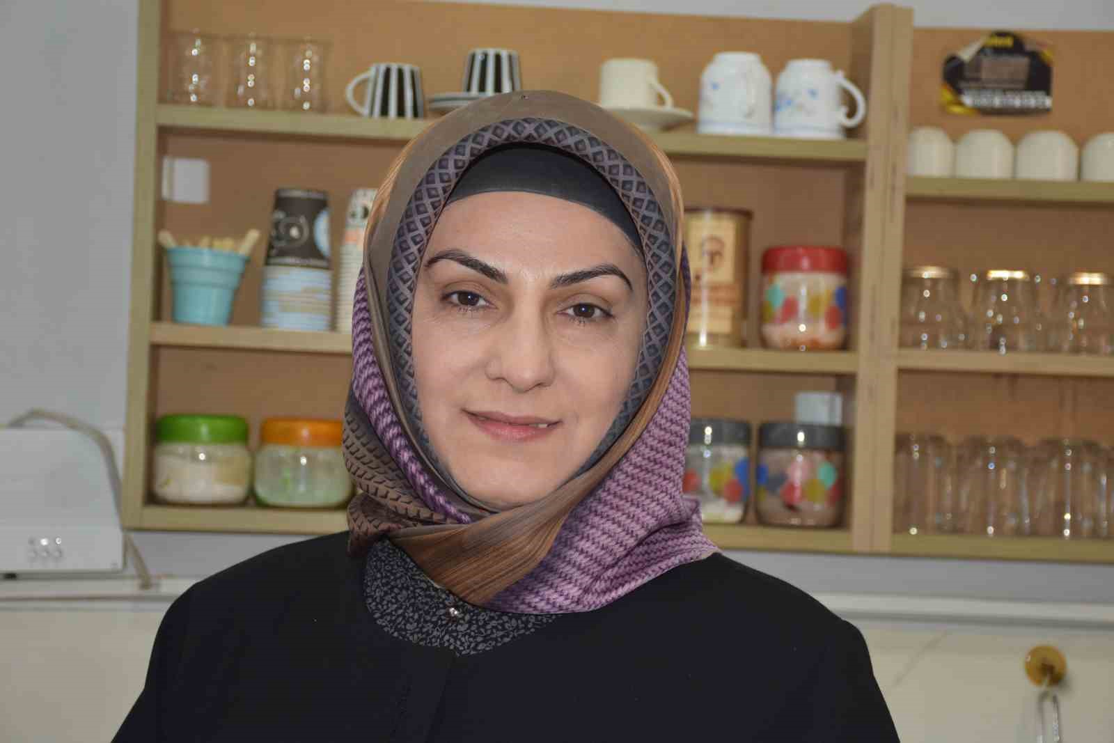 Karı kocanın çay ocağındaki omuz omuza mesaisi 15’inci yılında 10 kari kocanin cay ocagindaki omuz omuza mesaisi 15inci yilinda 6 kv4dLM1r