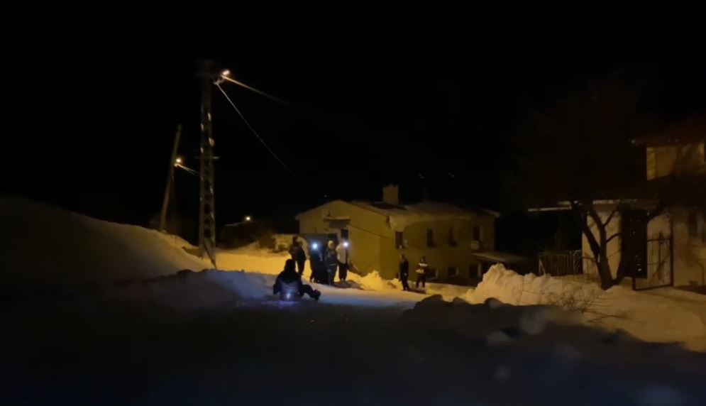 karin tadini cikarmak icin istanbuldan sivasa akin ettiler 1 KrqWUiwd
