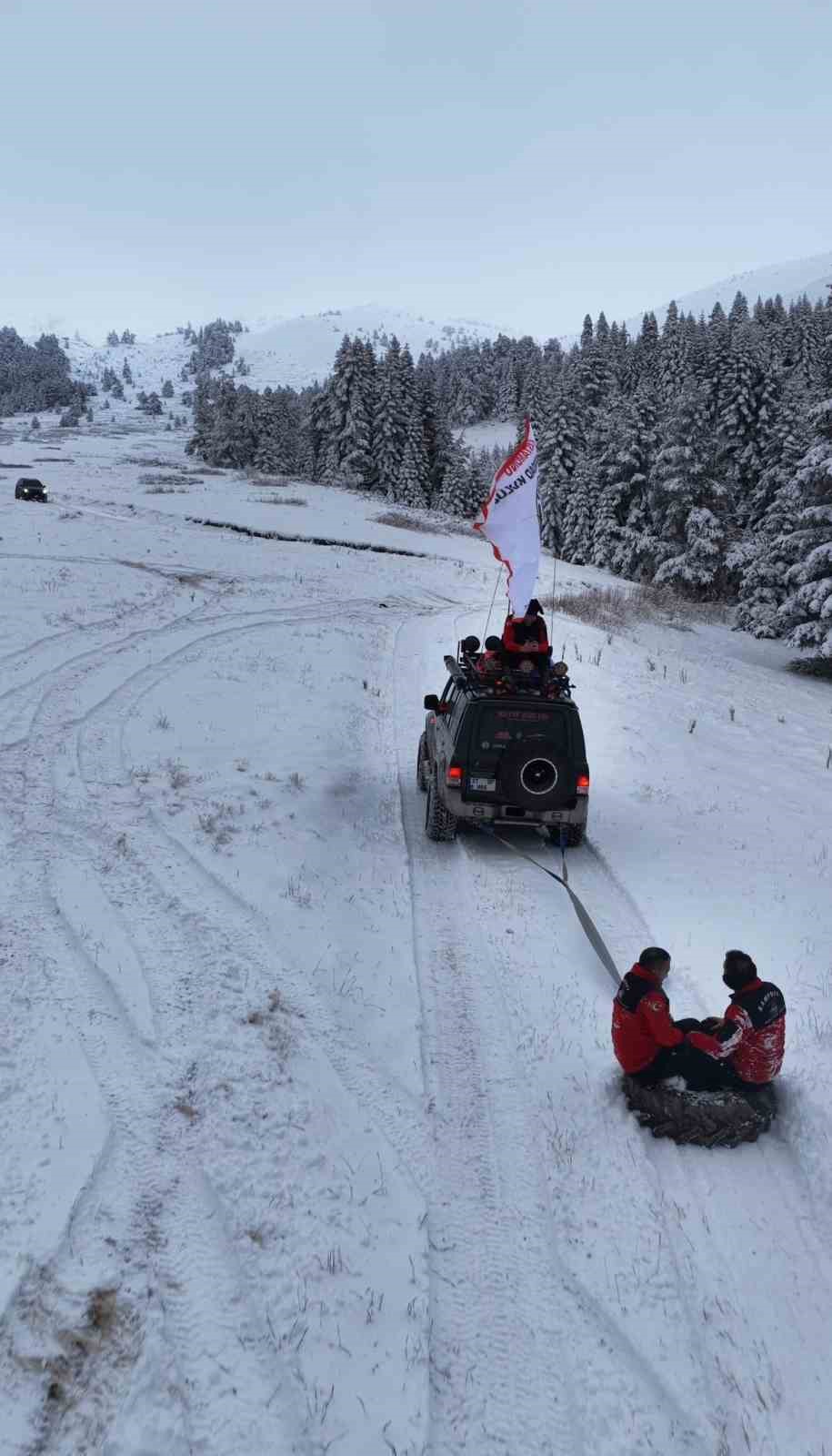 karin tadini lastikle kayarak cikardilar 1 QLcjpa4D