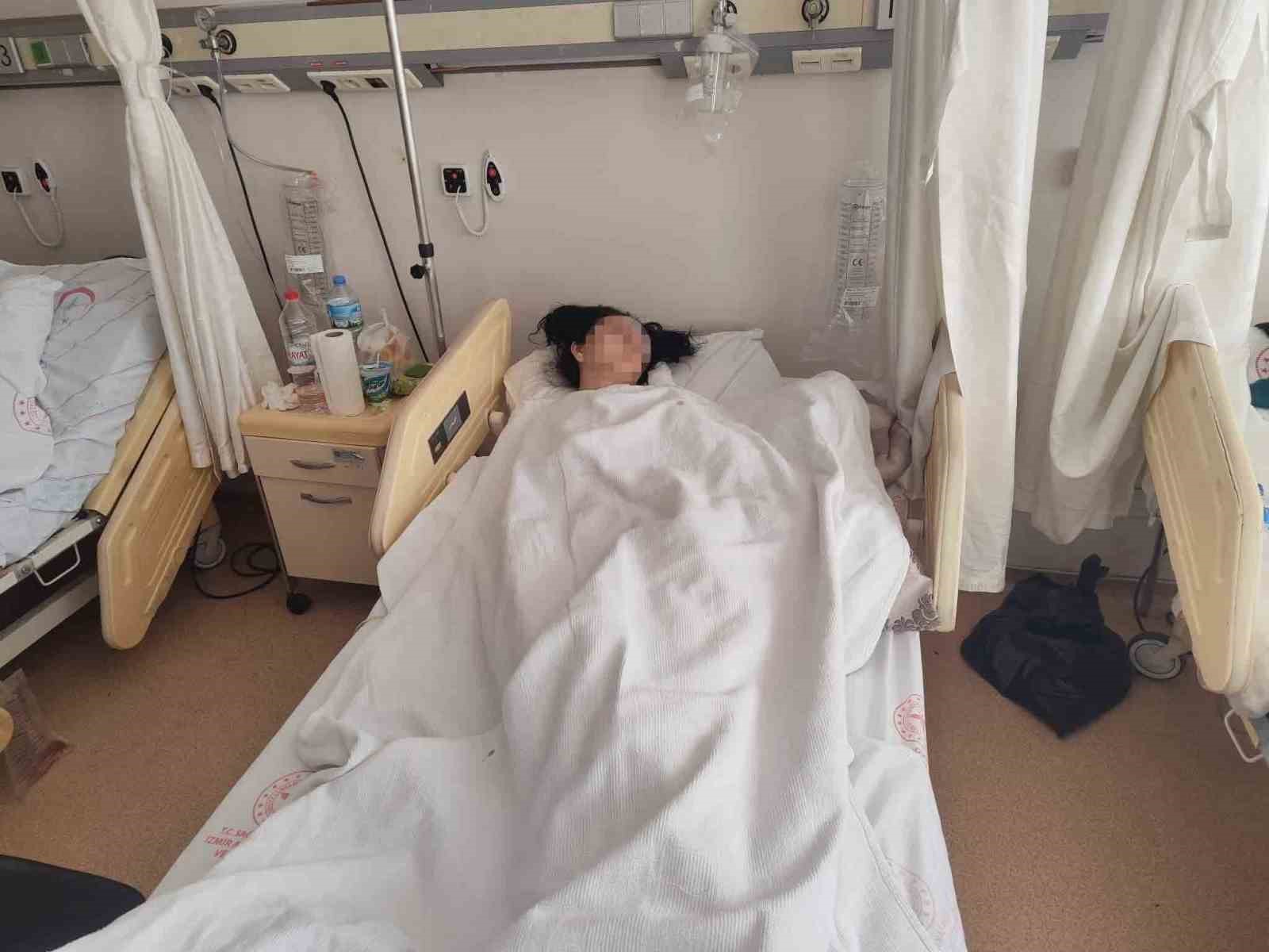 Karısını darbettiği ve balkondan attığı ileri sürülen koca ve arkadaşı gözaltına alındı 4 karisini darbettigi ve balkondan attigi ileri surulen koca ve arkadasi gozaltina alindi 0 JOz8FUHB