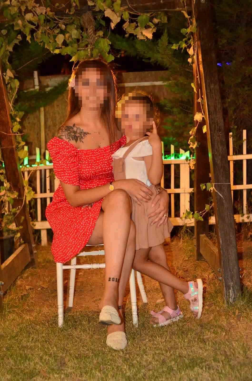 Karısını darbettiği ve balkondan attığı ileri sürülen koca ve arkadaşı gözaltına alındı 7 karisini darbettigi ve balkondan attigi ileri surulen koca ve arkadasi gozaltina alindi 3 kLkSSLSw