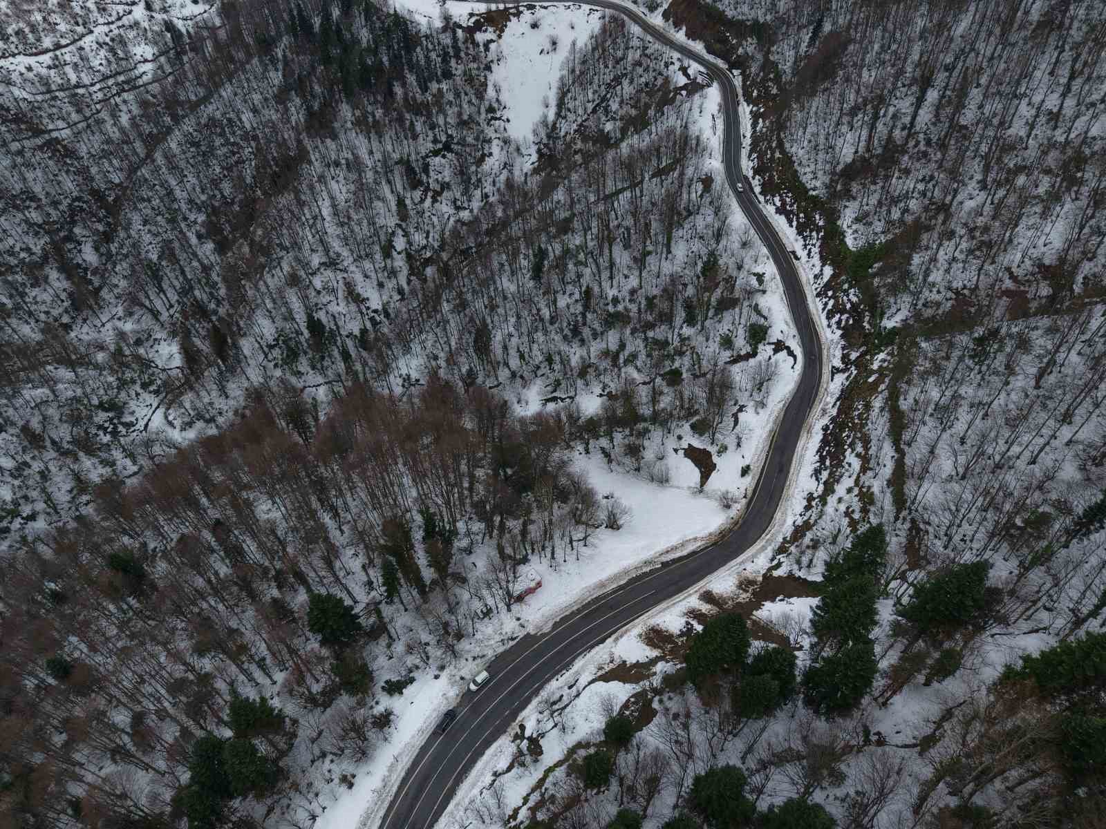 karla kaplanan 900 rakimli cam dagi kartpostallik goruntuler sundu 2 EiHIfDbY