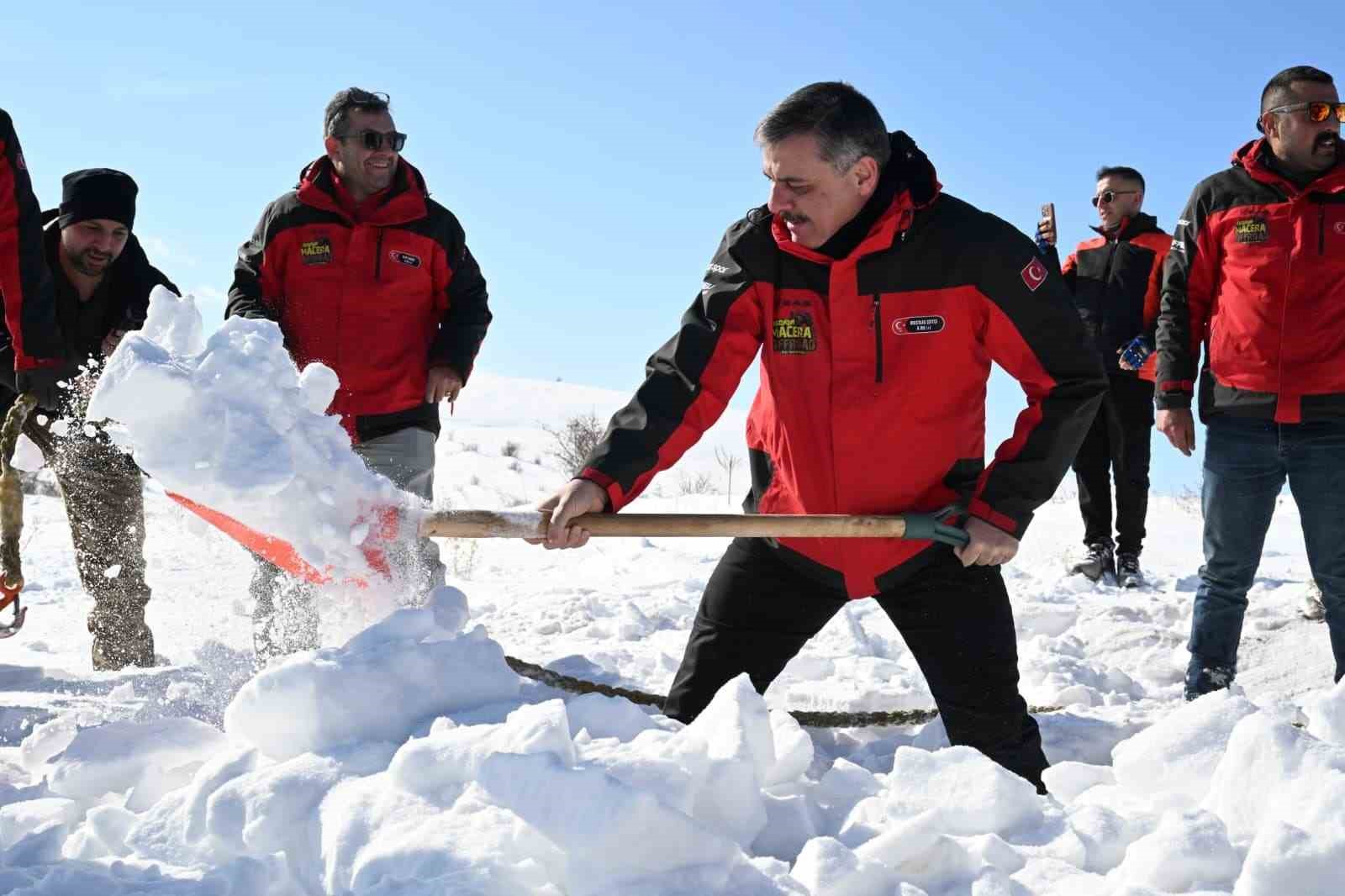 karla kapli dagdan donmus golete botla kaydilar 4 ku7j8LQt