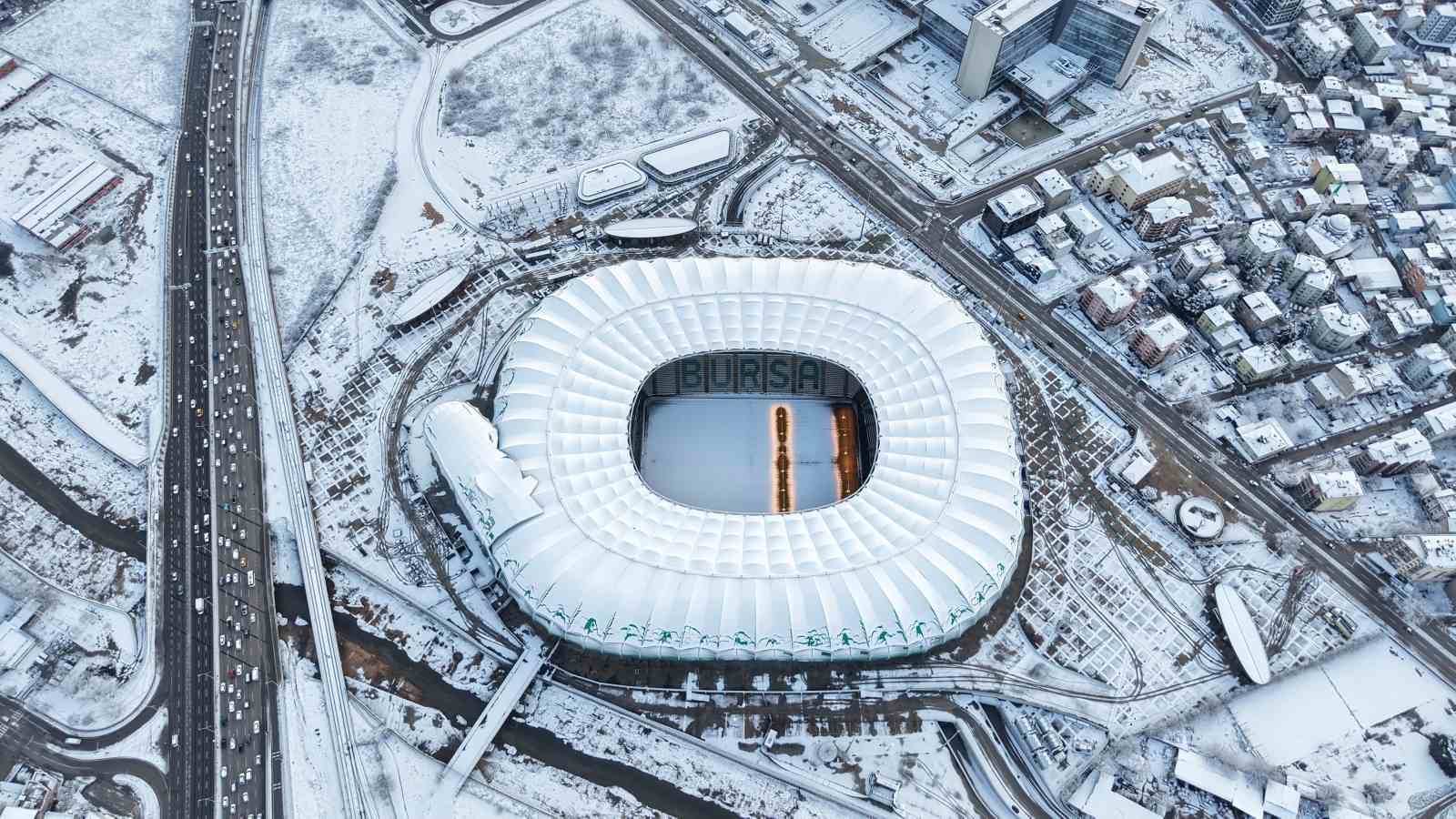 karla kapli timsah arena stadyumu boyle goruntulendi 2 hr65ml3Y