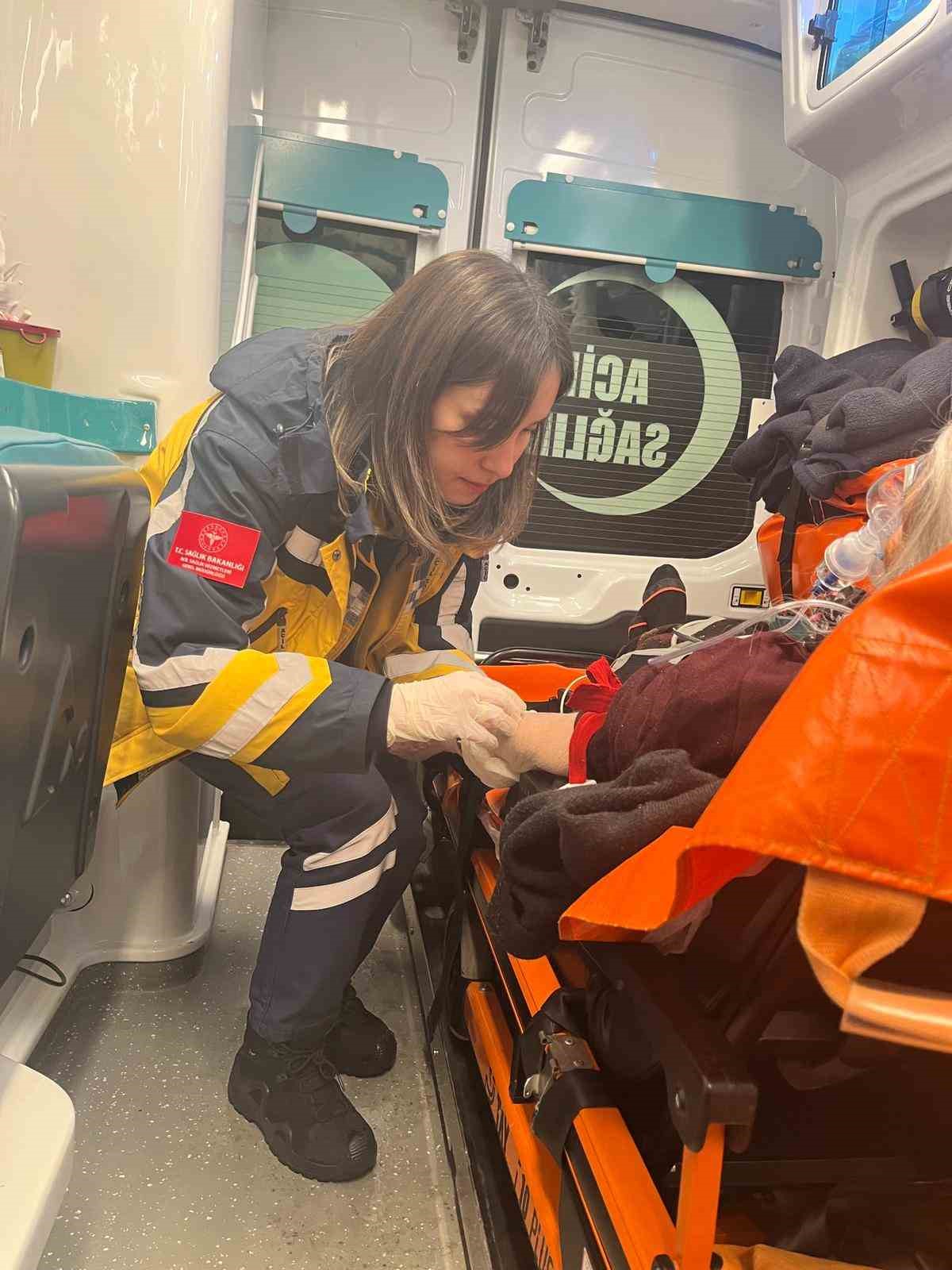 karla kapli yollarda zamana karsi yaris kameraya yansidi 0 684b1cPR