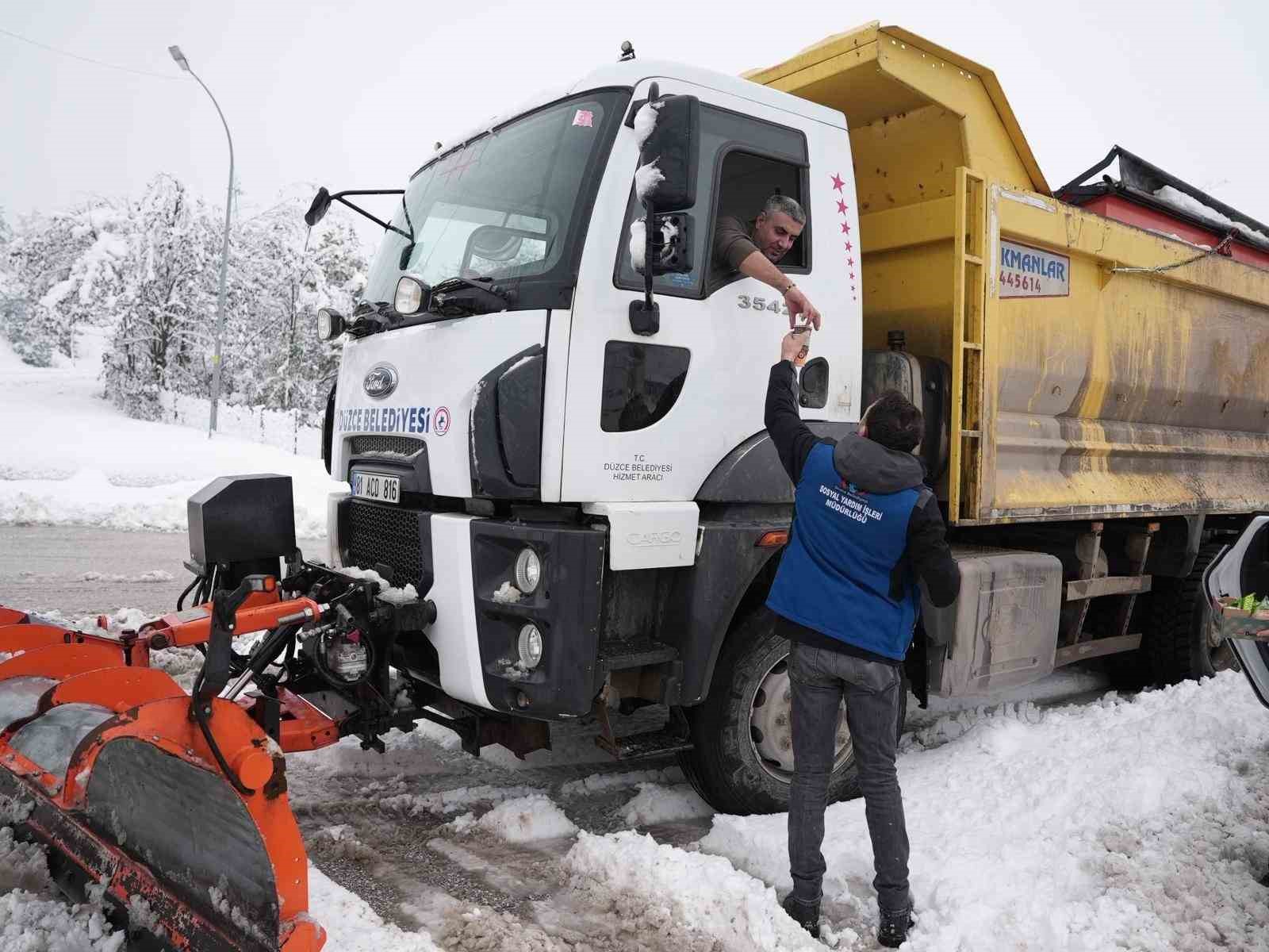 karla mucadele ekiplerine sicak ikram 4 6DgsiPKz