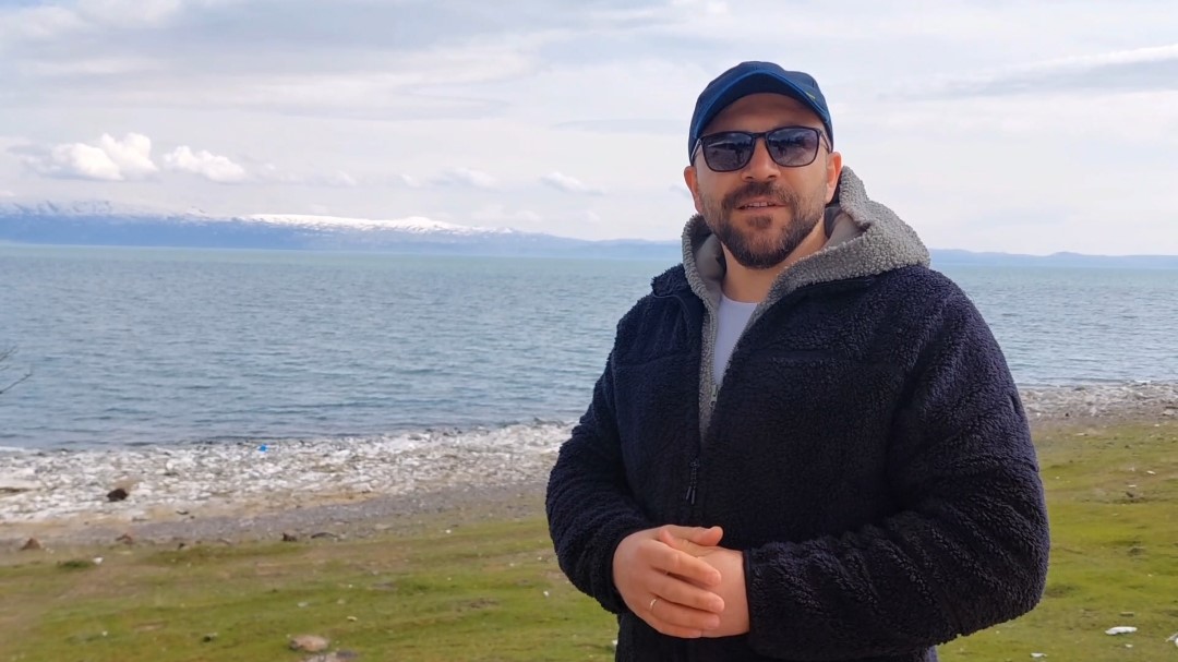 karlarin erimesiyle muradiye selalesi costu 1 qz1Ca6fZ