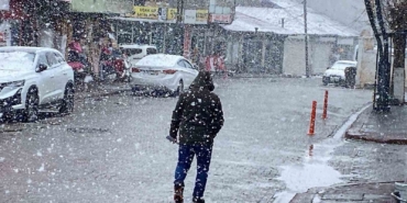 karliovada-kar-etkili-oldu-wzqE1Wet.jpg