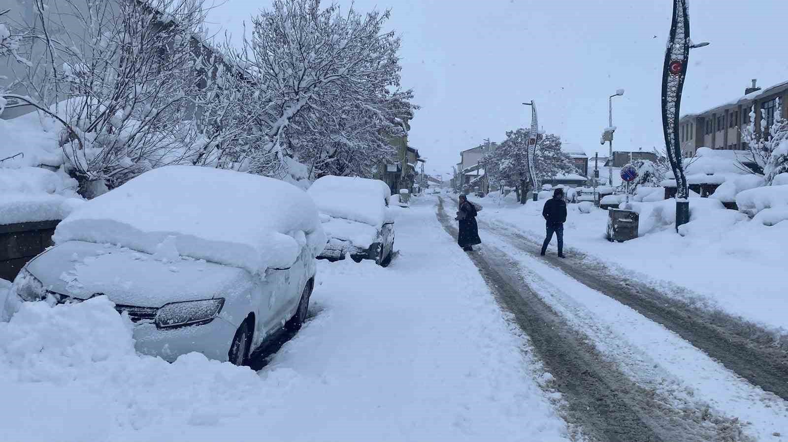 karliovada kar kalinligi 30 santime ulasti 1 Ajre7YV1