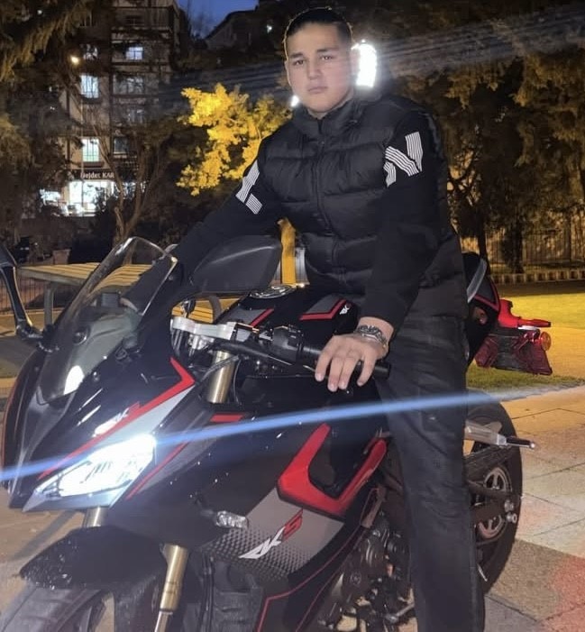 karne gunu bicaklanan 10uncu sinif ogrencisi kurtarilamadi 3 7n2Y6LP3