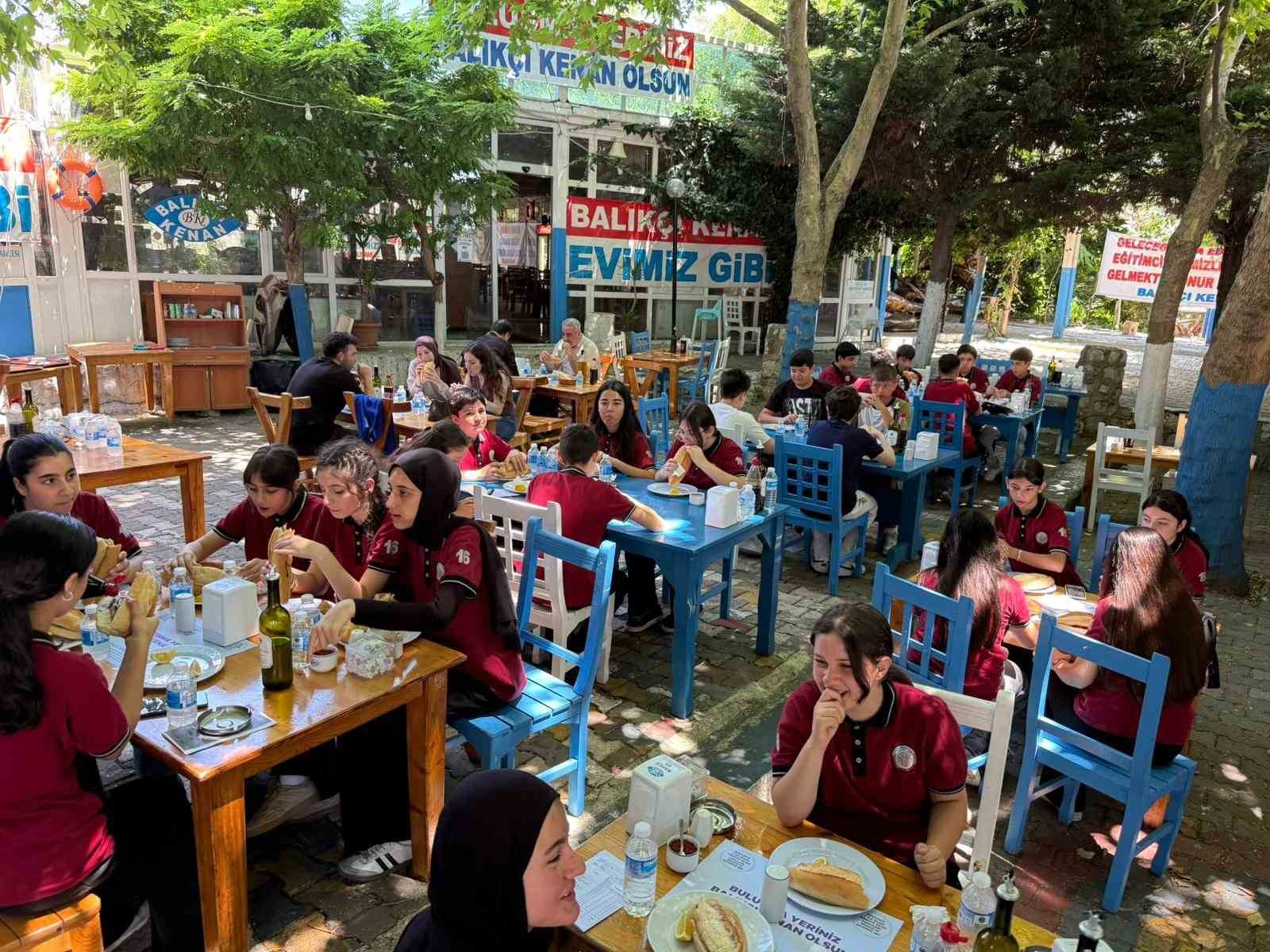 karne gununde ogrencilere ucretsiz 1 ton balik ekmek 1 wMWN7bZA