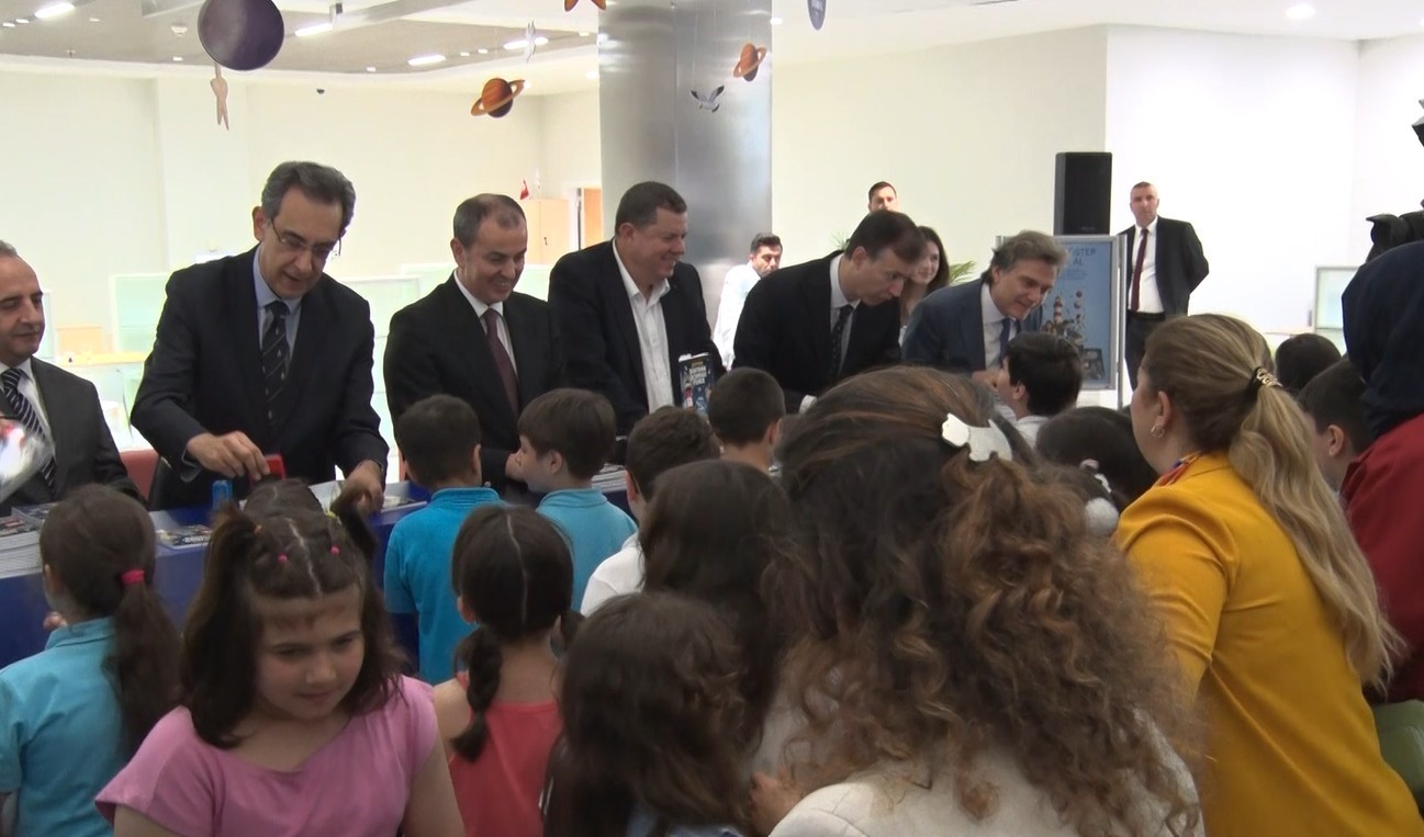 karne heyecani bu yil da kitapla taclaniyor 0