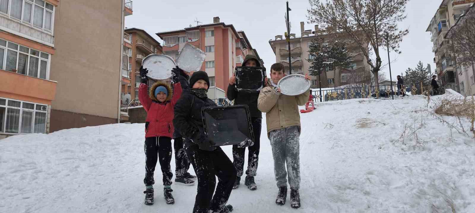 karne tatili kar sevincine donustu 0 lVmMa44g