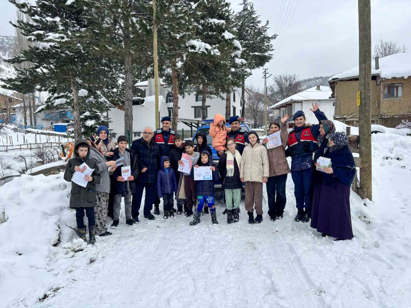 karnelerini jandarma ekipleri ulastirdi 0 5FKByhdL