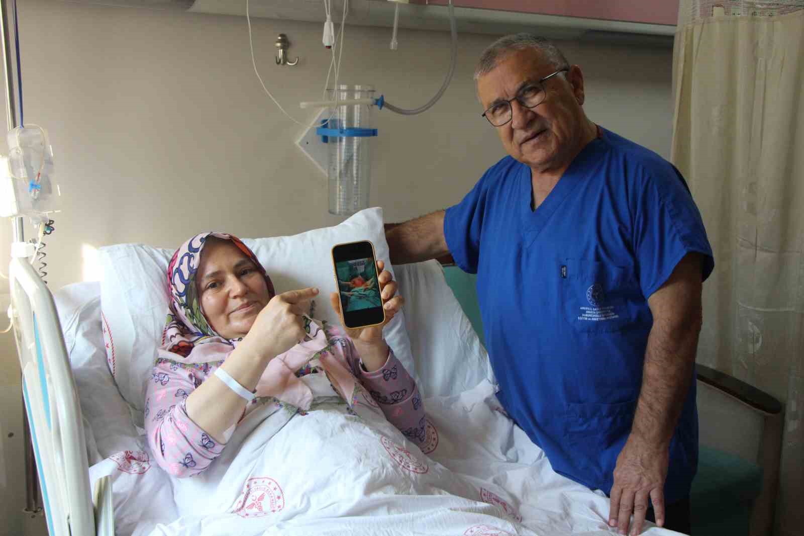 karni 2 ayda 9 aylik hamile gibi buyuyen kadinin icinden karpuz kadar kitle cikarildi 19D49eKi