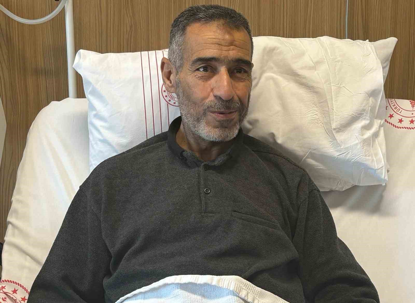 karninda 8 kiloluk bobrekle yasayan hasta 30 dakikalik ameliyatla sagligina kavustu 2 1zXLJFXt