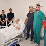 karnindan-12-kilogramlik-yumurtalik-kitlesi-cikarildi-bycltWAQ.jpg