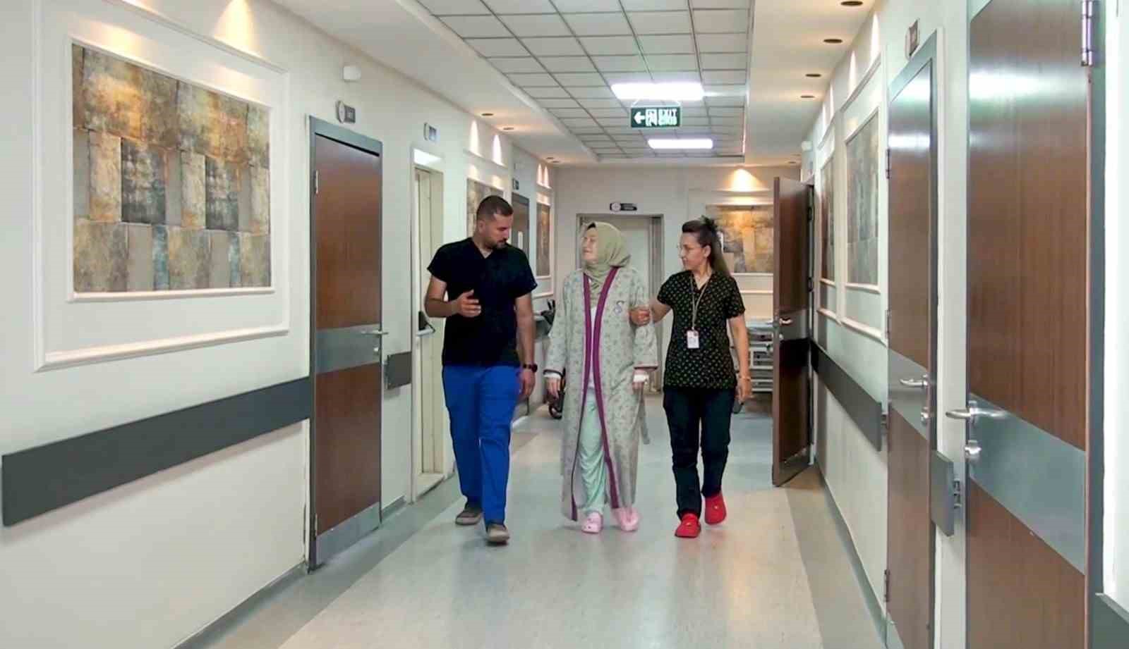 Karnından 29 santimetrelik dev miyom çıkarıldı 6 karnindan 29 santimetrelik dev miyom cikarildi 2 3Pf5Lne7