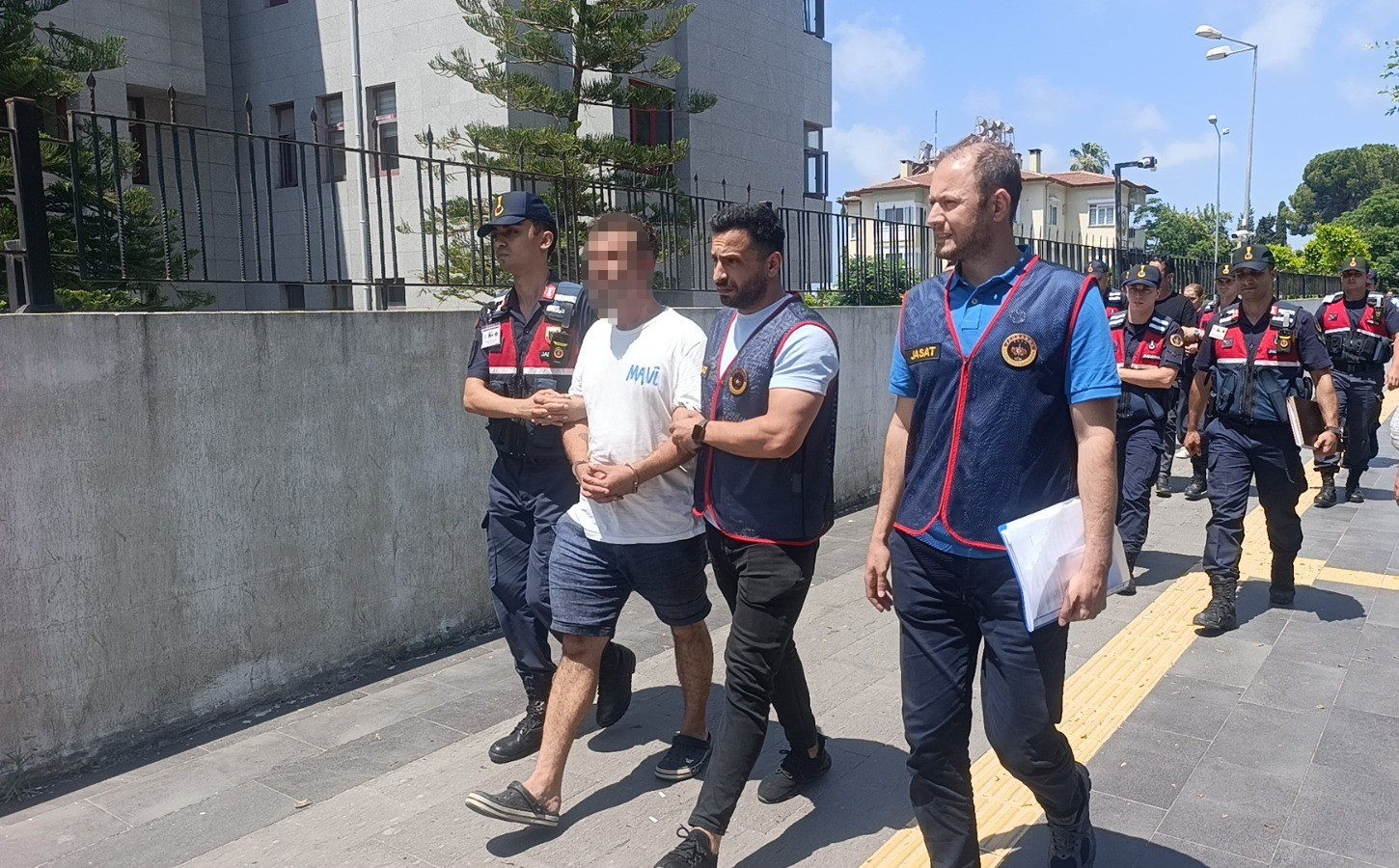 karnindan vurulmus halde bulunan adamin cinayete kurban gittigi belirlendi 2 R5dByJ5O