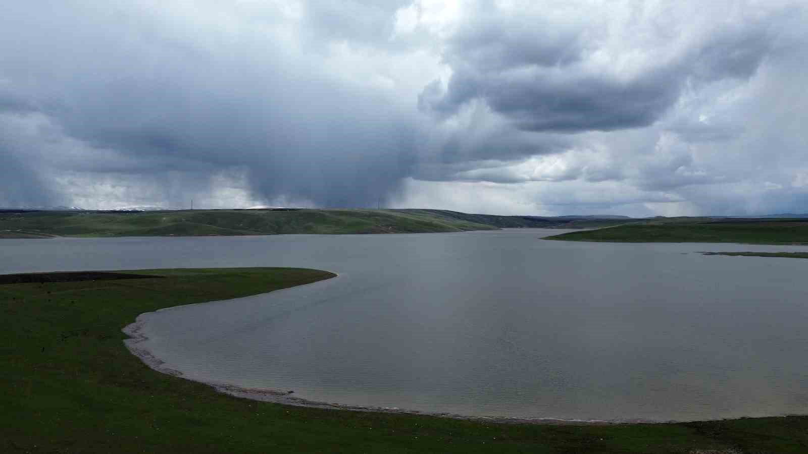 kars barajinda doluluk yuzde 100e ulasti kontrollu su tahliyesi basliyor 3 7FJneV6I