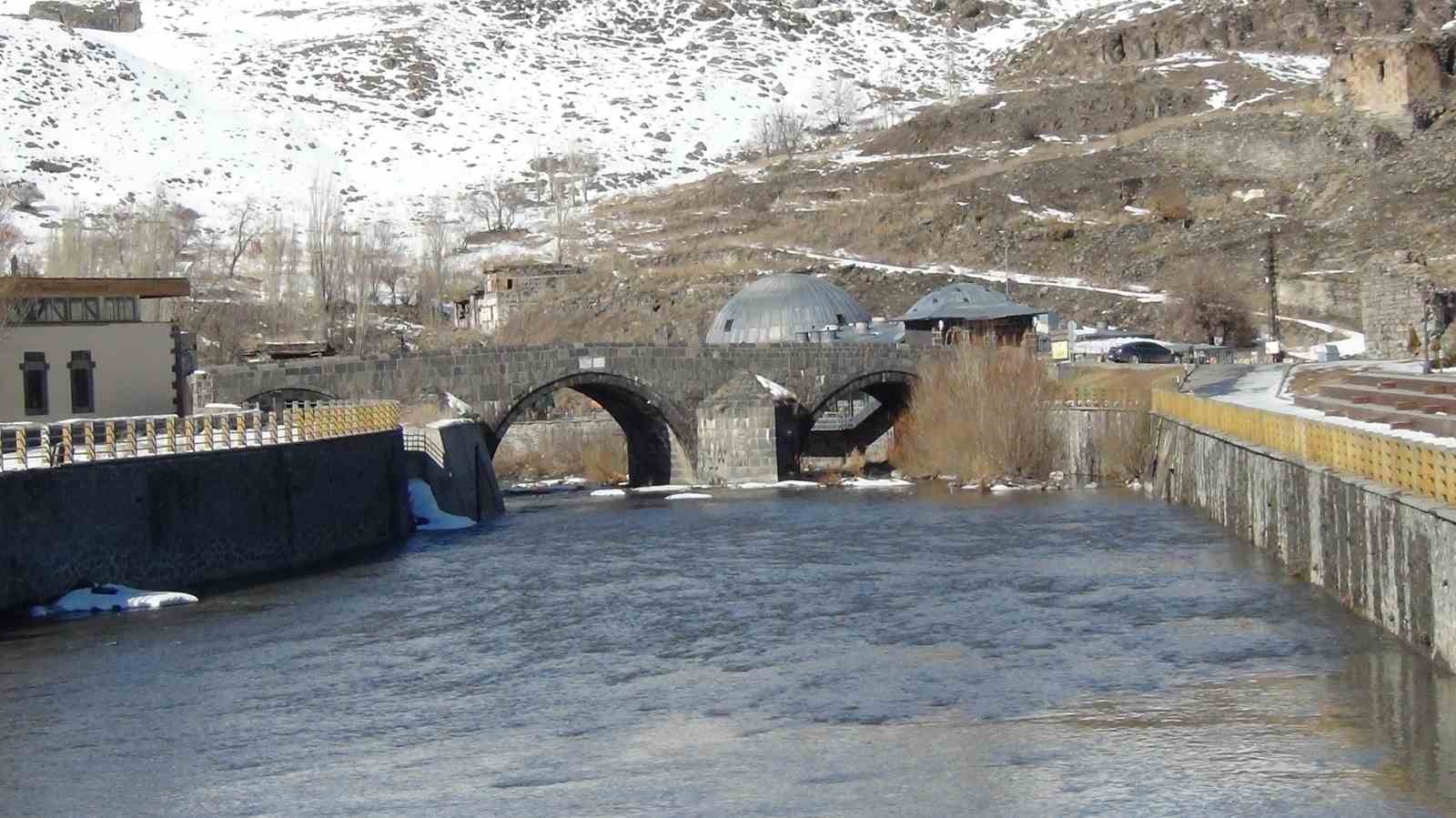 kars cayinda erken bahar zemheri beklenirken buzlar cozuldu 0 5PBlis8q