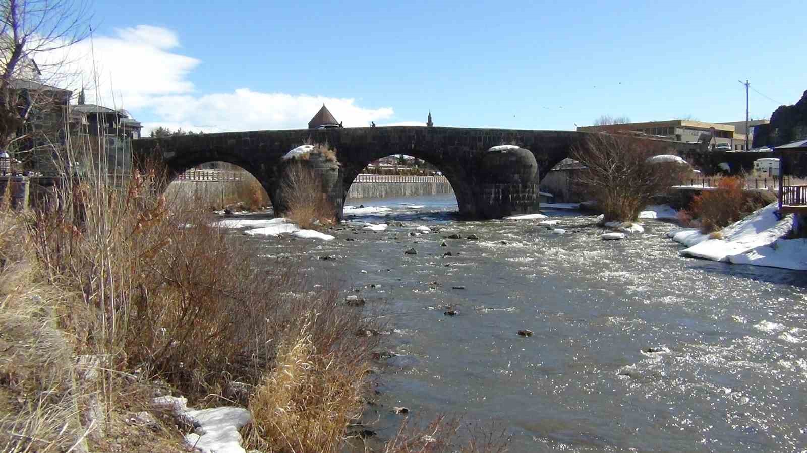 kars cayinda erken bahar zemheri beklenirken buzlar cozuldu 2 T7PG72In
