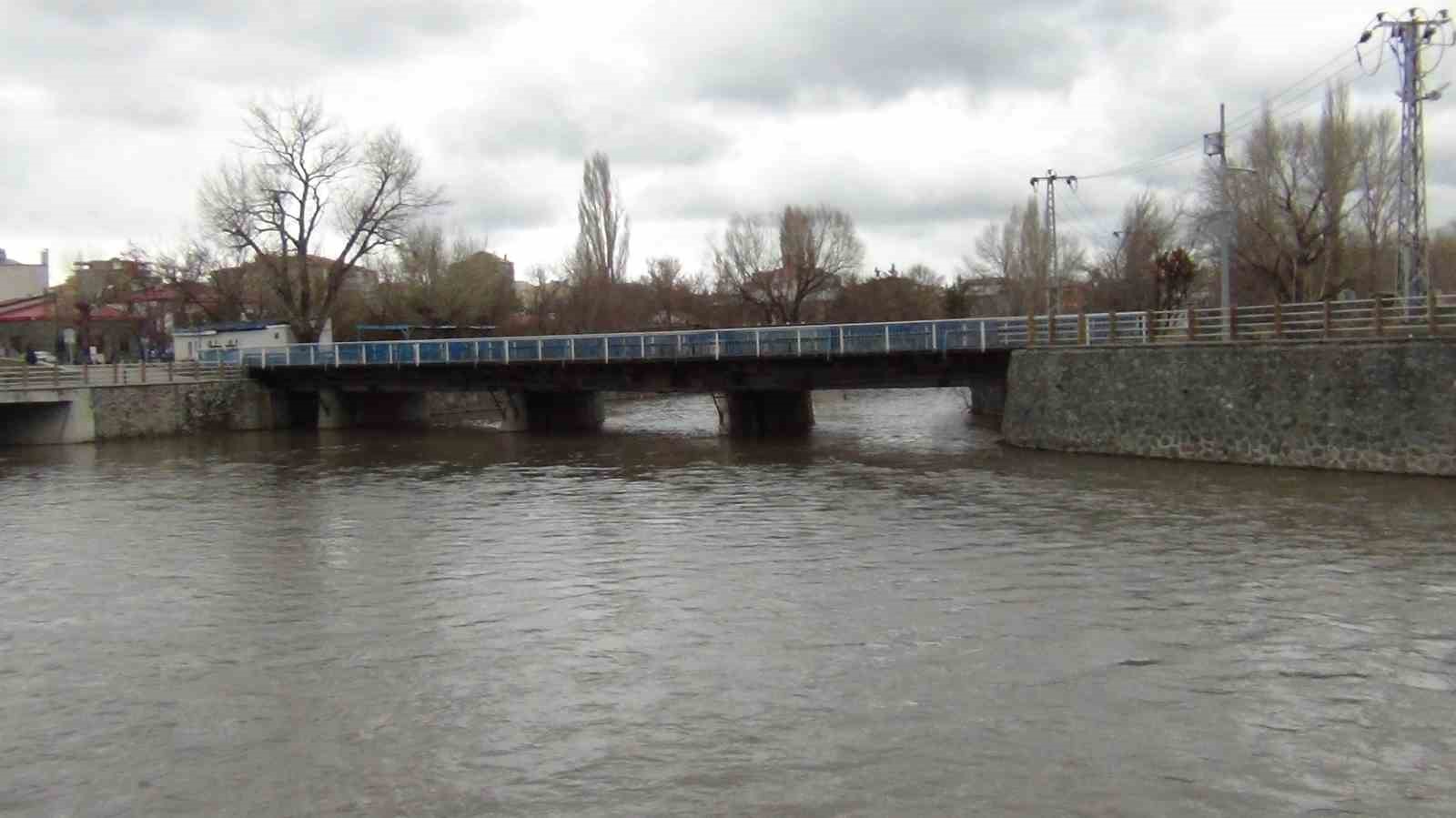 kars cayinin debisi yukseldi 5 mF3zPM7S
