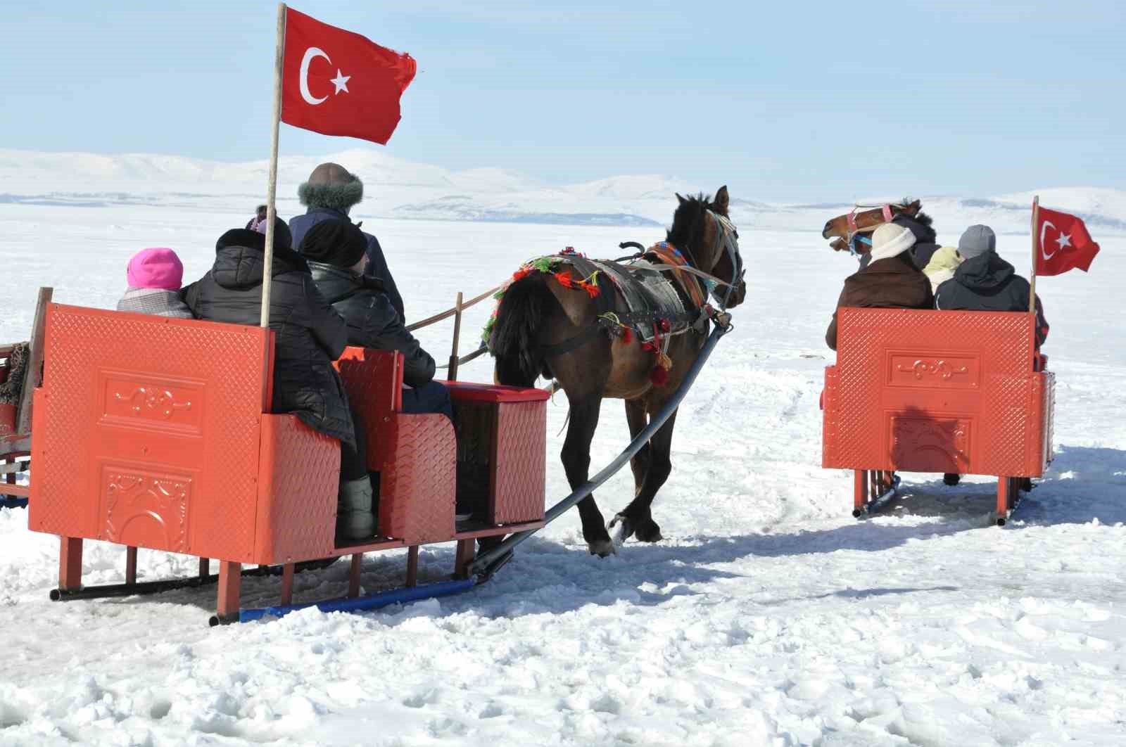 kars cildir golunde dortnala atli kizak safarileri nefes kesiyor 1 TK2RzClu