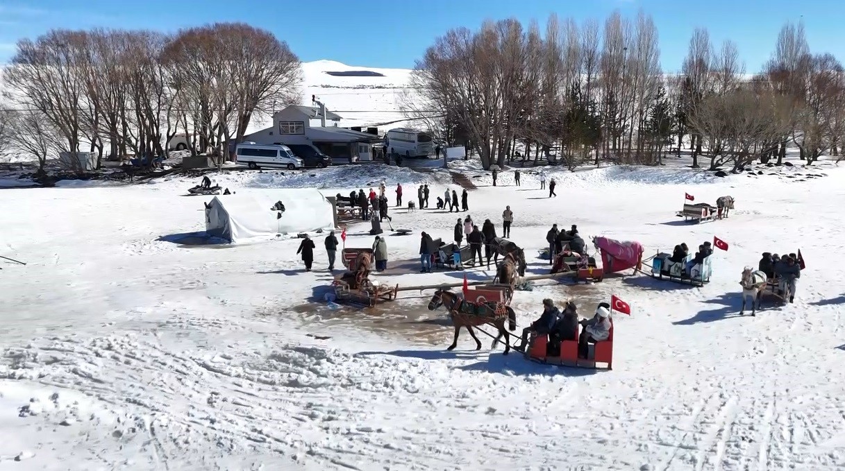 kars cildir golunde dortnala atli kizak safarileri nefes kesiyor 8