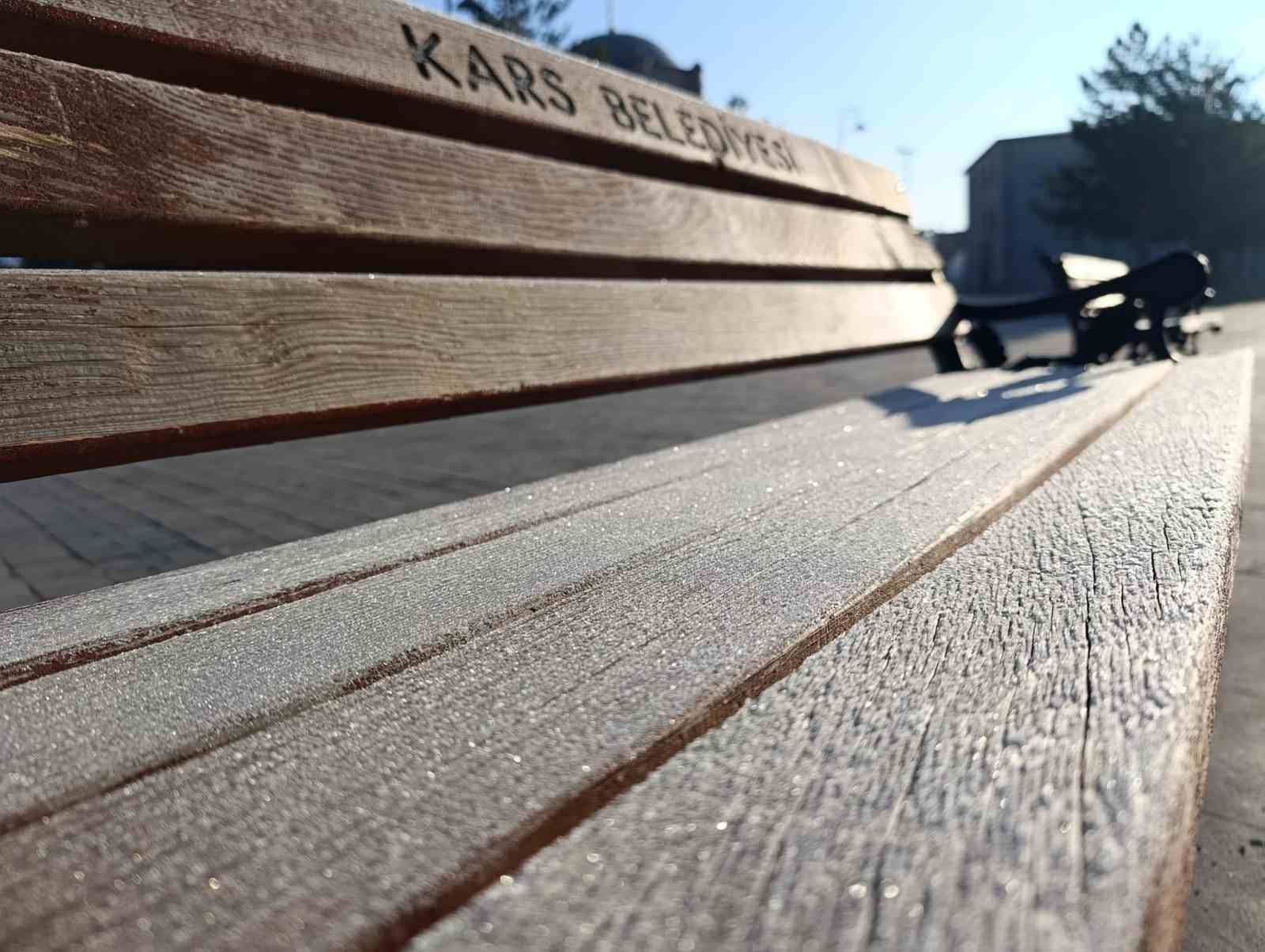 kars eksi 13u gordu arac camlari buz tuttu 6 iC3rJt9O