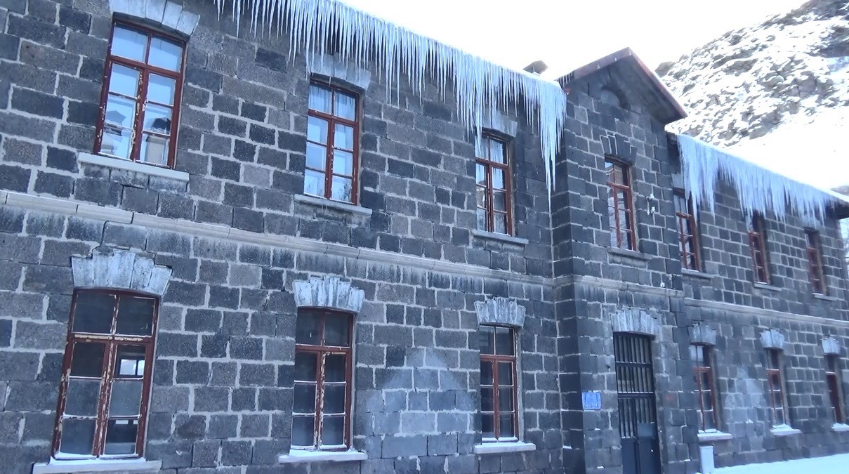 kars eksi 15i gordu baharda sibirya soguklari etkili oluyor 7 8GVDXvUE