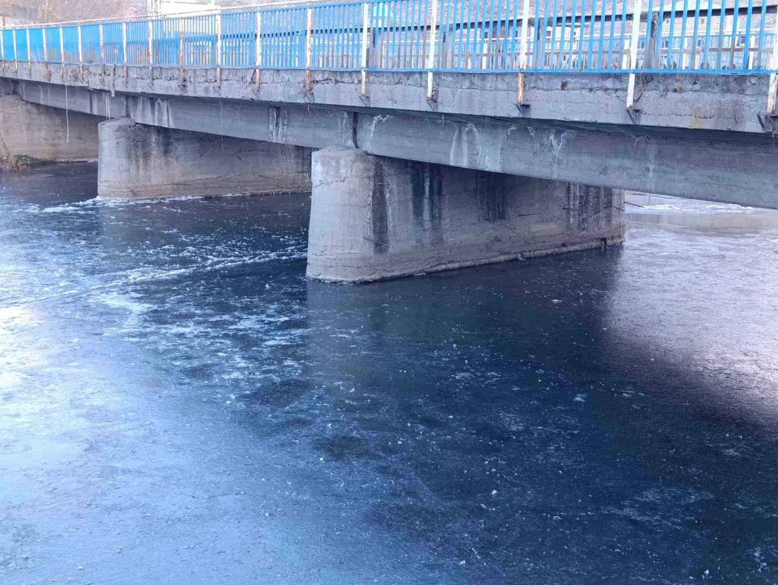 kars eksi 15i gordu kars cayi 1 gunde dondu 3 HkLYFFuI