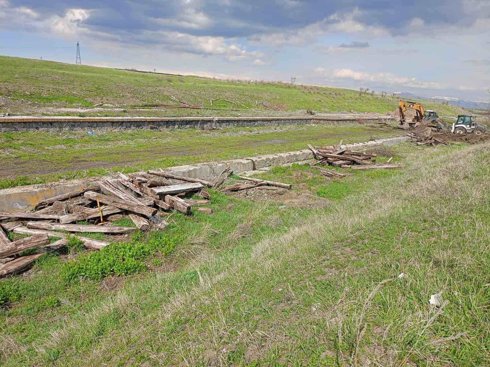kars gumru demiryolu hattinda calismalar basladi 1