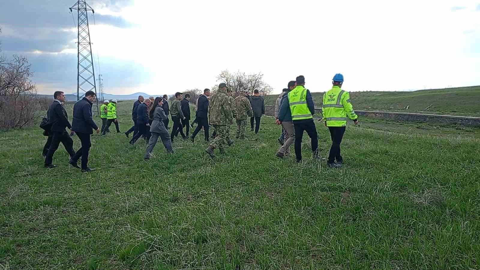 kars gumru demiryolu hattinda calismalar basladi 4 HsbHubQp