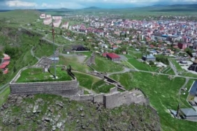 kars-kalesi-unesco-dunya-miras-listesine-alinmayi-bekliyor-hVQtu4DY.jpg