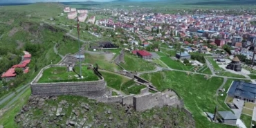 kars-kalesi-unesco-dunya-miras-listesine-alinmayi-bekliyor-hVQtu4DY.jpg