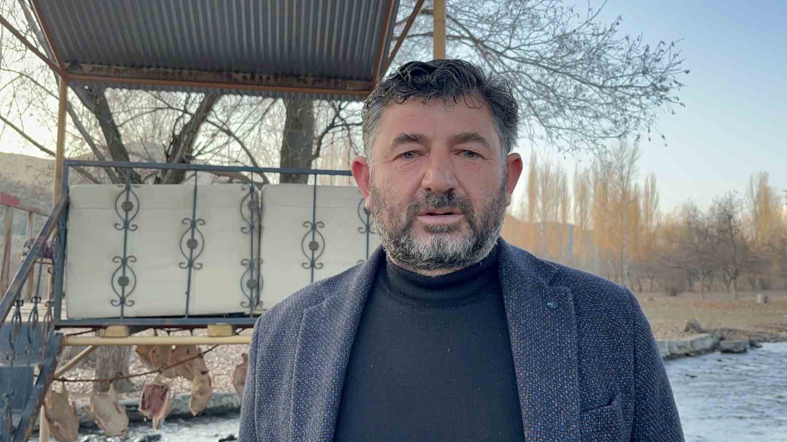 kars kazi geleneksel yontemlerle kurutuluyor kis sofralarinin vazgecilmezi hazirlaniyor 5 3kNZz74P