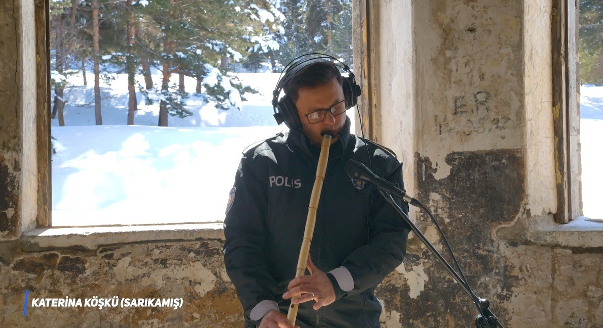 kars polisinden 181 yila ozel muzikal klip 4 MNt2Re9Y