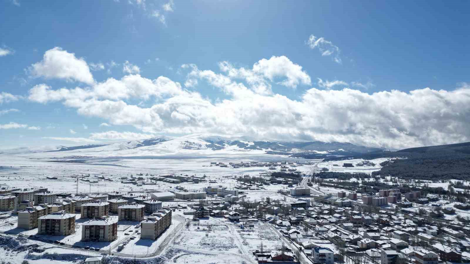 kars ve sarikamis beyaza burundu dogunun masalsi kis manzarasi havadan goruntulendi 2 LqJlh4Ja