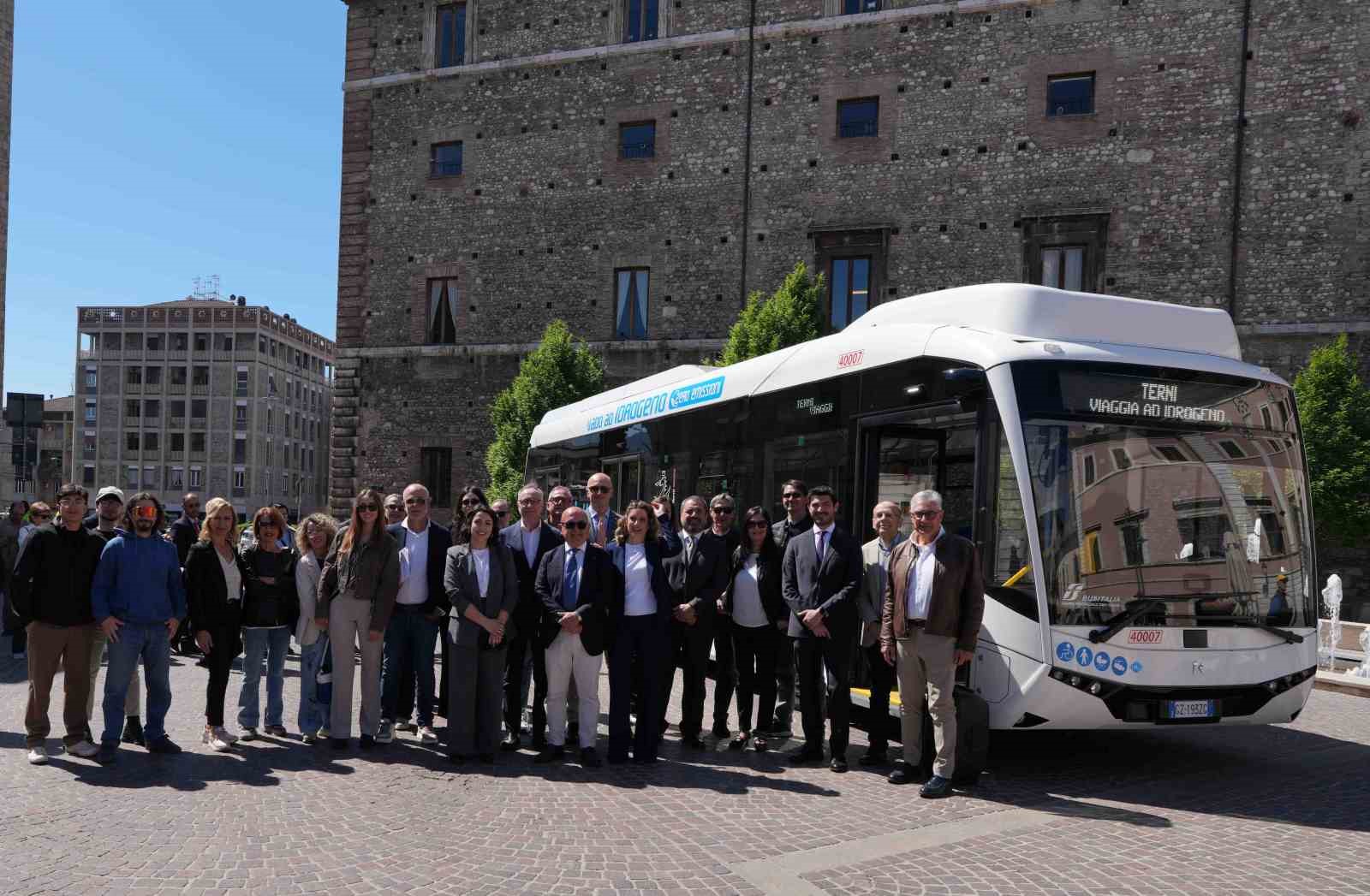 karsan e ata hydrogen italyada hizmete basladi 1 dnqz9bwr