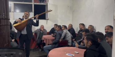 karsin-koylerinde-sazin-ve-sozun-ustalari-asiklik-gelenegini-yasatiyor-cj7TLht5.jpg