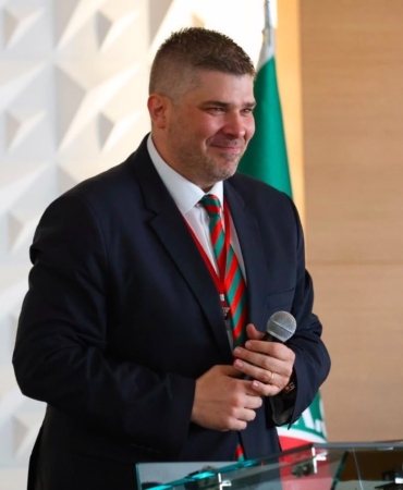 karsiyaka-baskani-yigit-tusderden-birlik-olma-cagrisi-tDEyyUEw.jpg