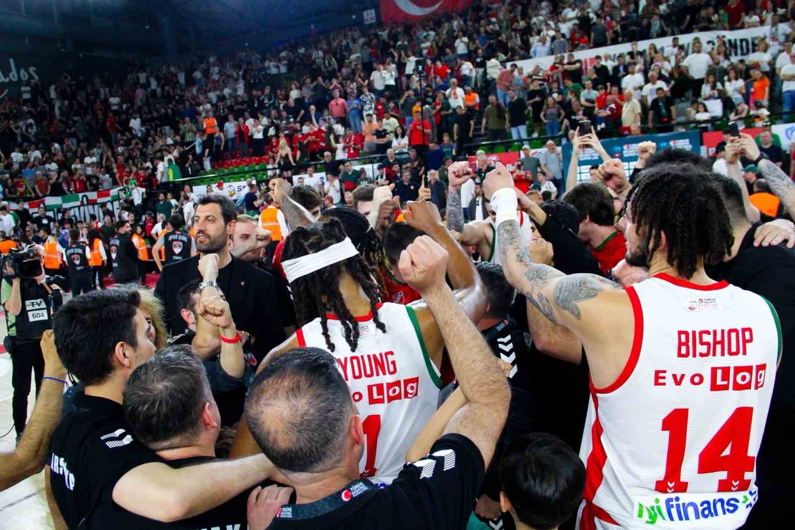 karsiyaka basketbol ligde kalma mucadelesini surduruyor 0 f3nIycW8