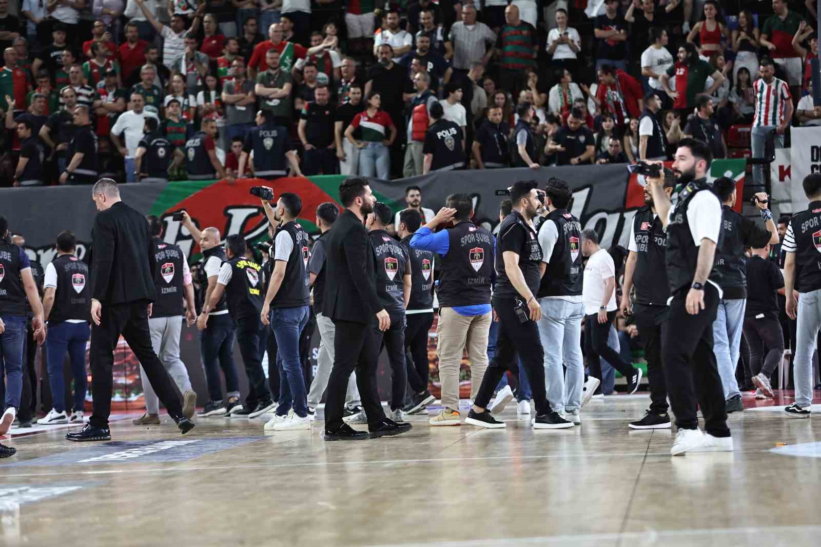 Karşıyaka Basketbol, ligde kalmayı başardı 13 karsiyaka basketbol ligde kalmayi basardi 9 ebYnhneb