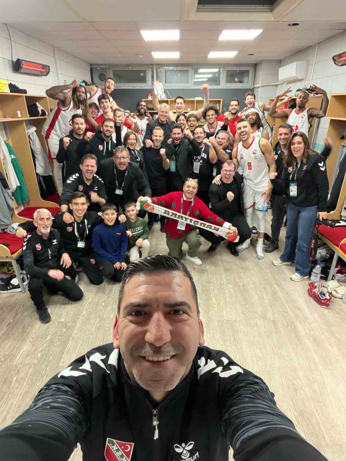karsiyaka basketbol ucuncu galibiyetini aldi 2 p3unMWH9