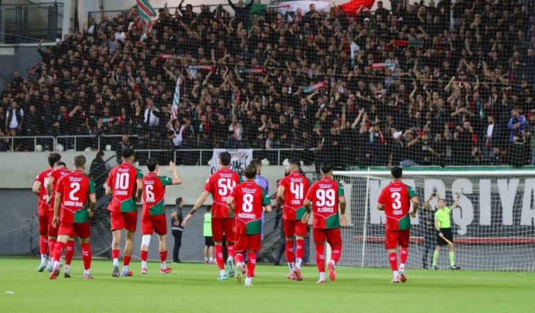 karsiyaka-eskisehirspor-deplasmaninda-j8TF9MyB.jpg