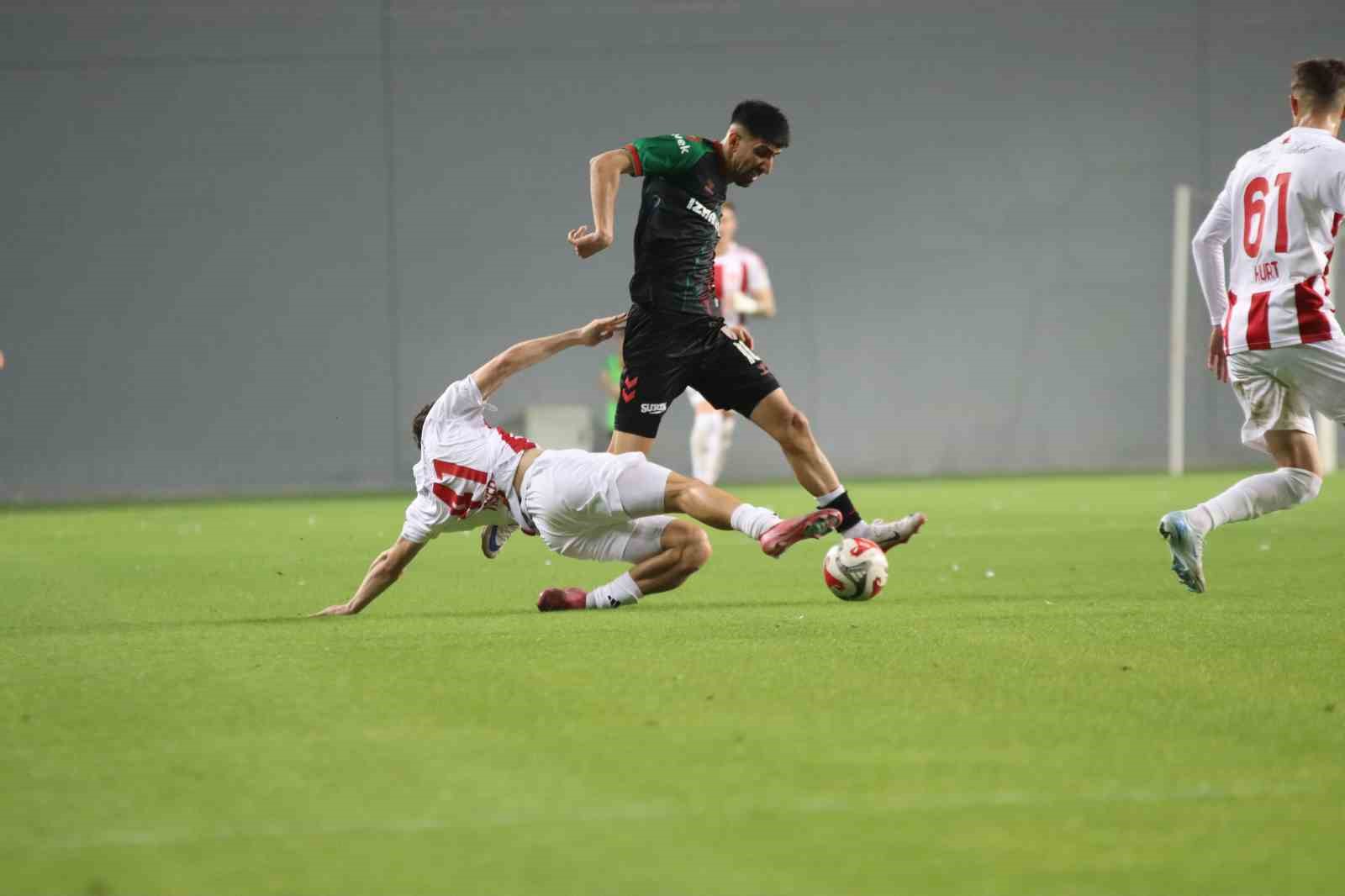 Karşıyaka, play-off’a veda etti 14 karsiyaka play offa veda etti 10 FXVaimkv