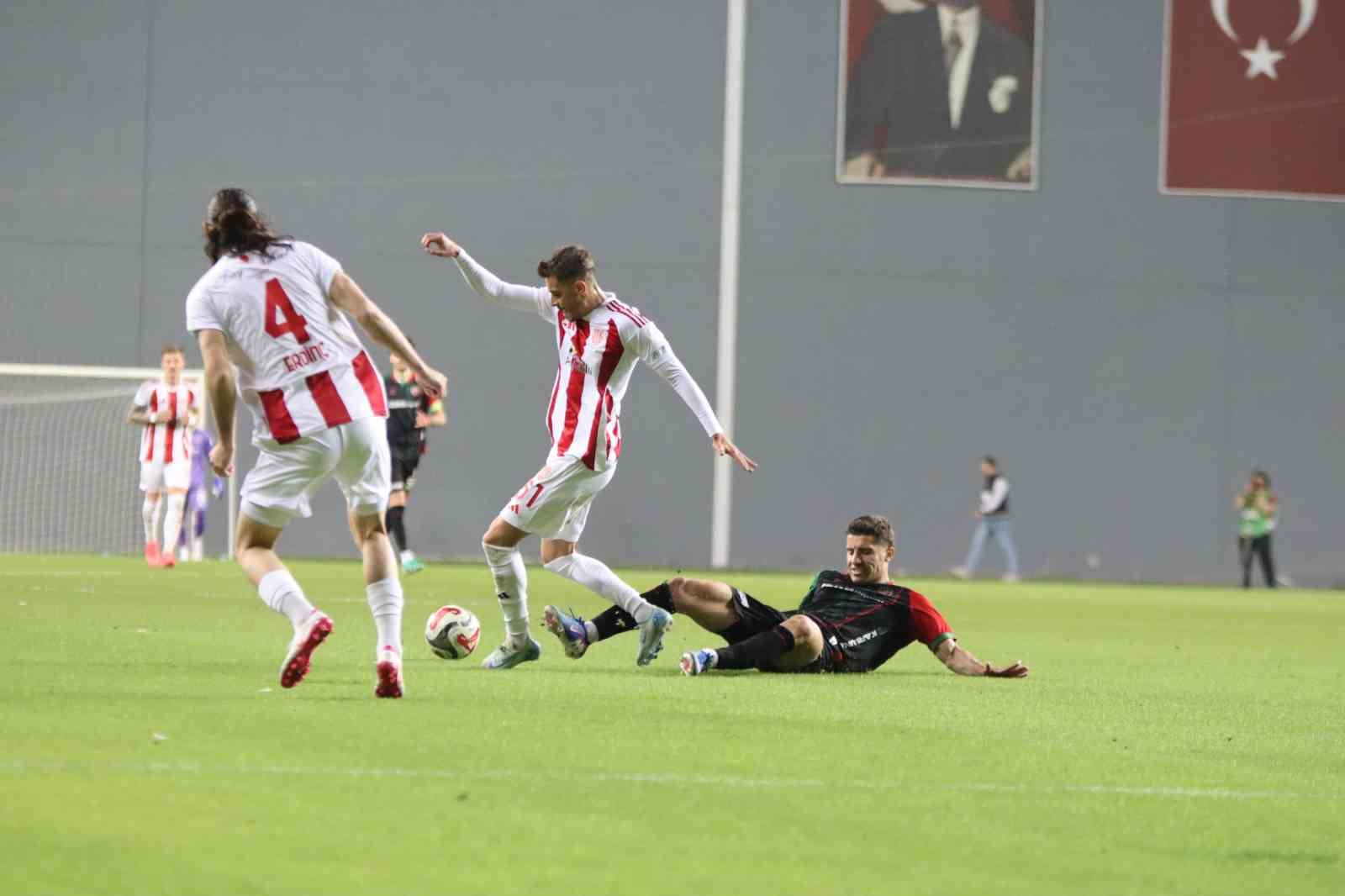 Karşıyaka, play-off’a veda etti 15 karsiyaka play offa veda etti 11