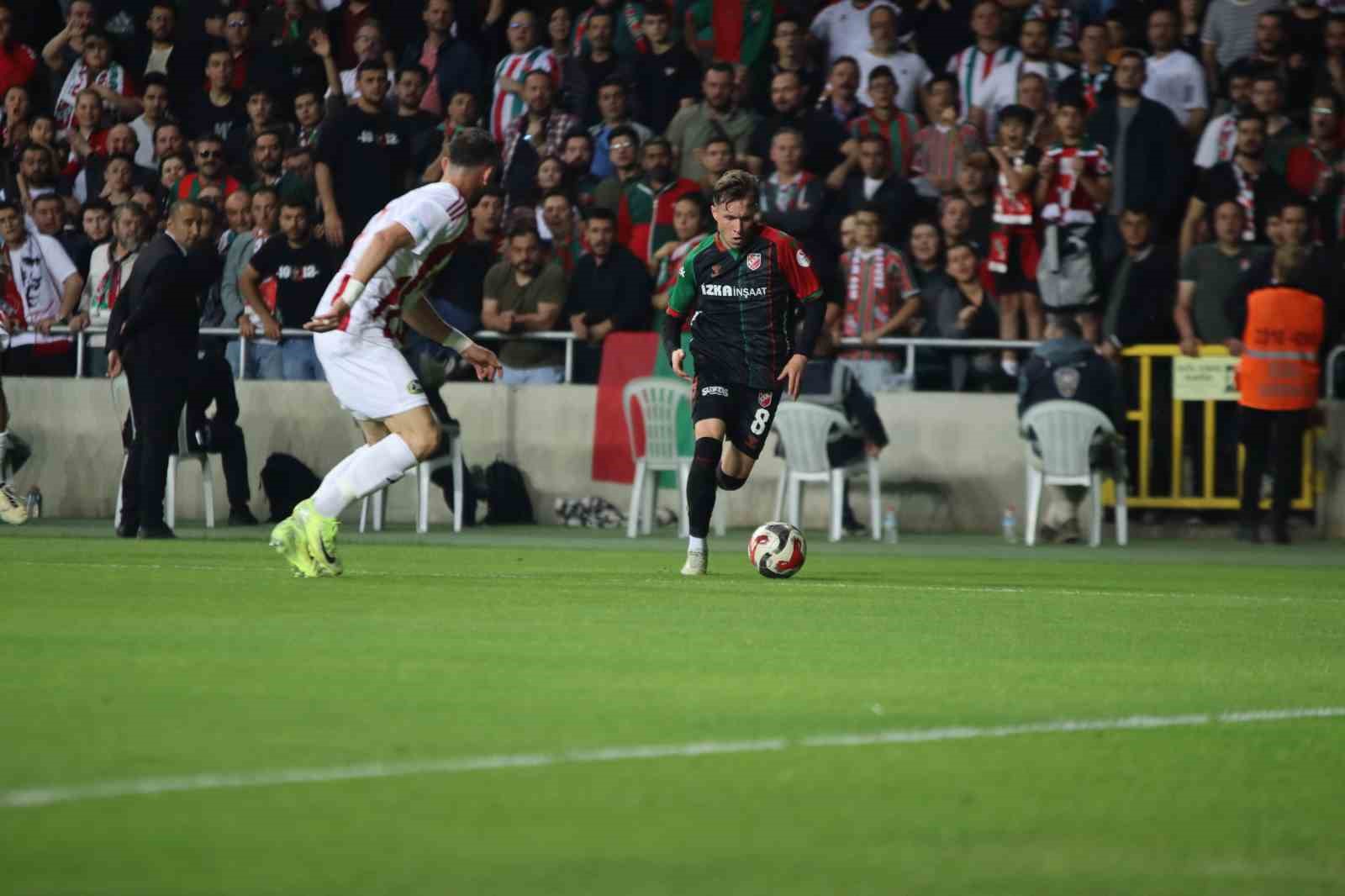 Karşıyaka, play-off’a veda etti 16 karsiyaka play offa veda etti 12 bKCjQGqf